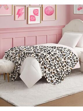 Juicy Couture Plush Throw, 50 x 70 Doodle Cheetah White